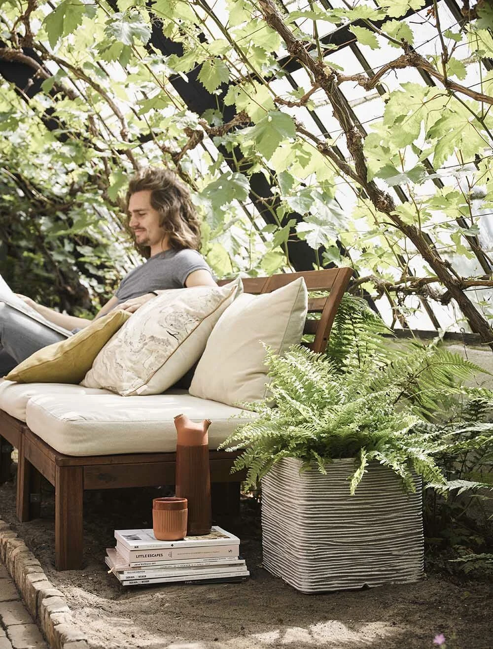 Capi Plantenbak Vierkant Nature Rib NL - L40 X B40 X H40cm - Ivoor 4 Capi Plantenbak Vierkant Nature Rib NL - L40 X B40 X H40cm - Ivoor - Afbeelding 2