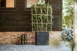 Capi Plantenbak Vierkant Nature Rib NL - L50 X B50 X H50cm - Zwart -Natur Bloemen Winkel pot vierkant rib nl 50x50x50 zwart plantenbak 7 8